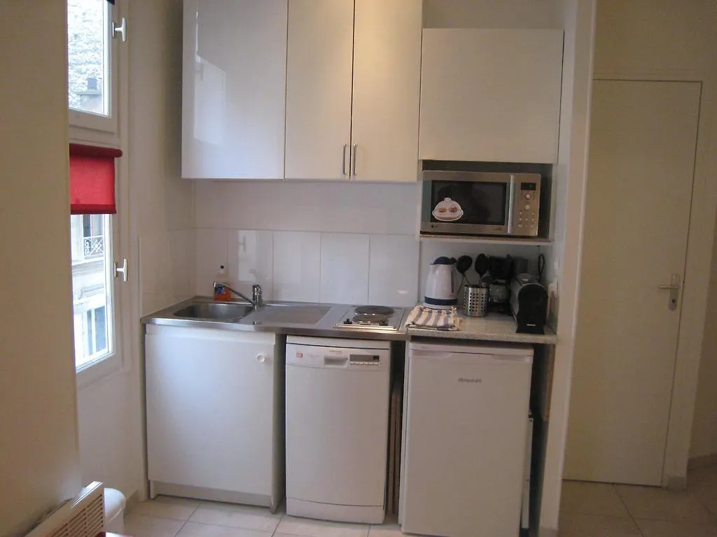 Claire Apartment